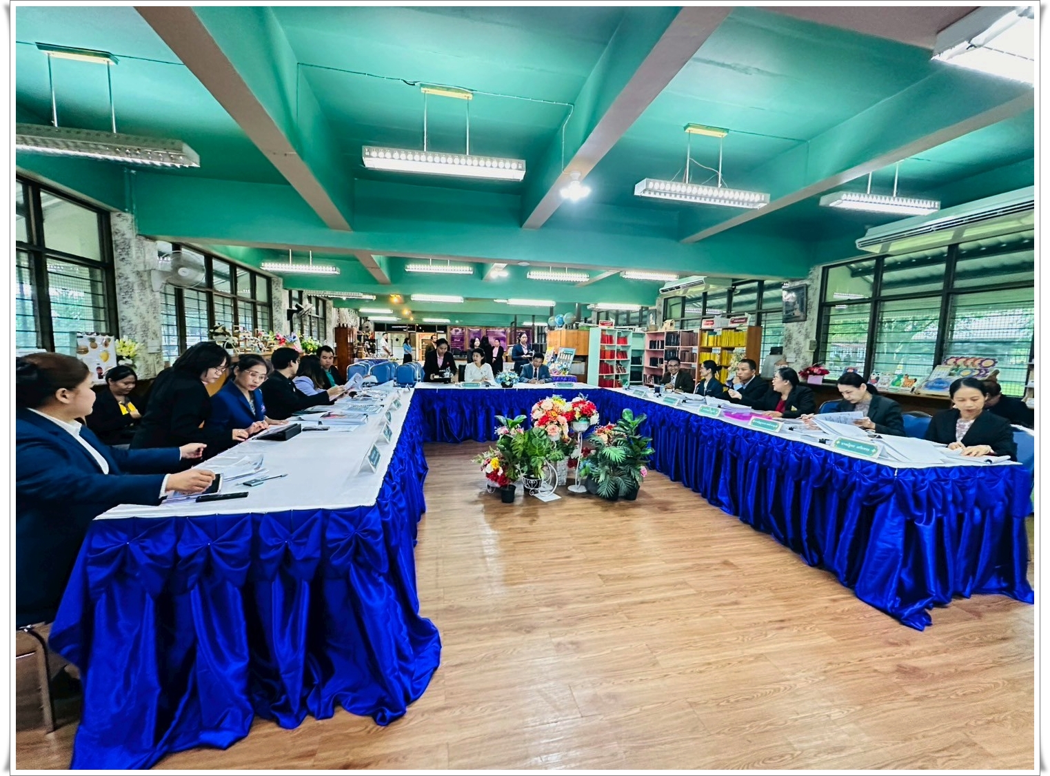 รับคณะกรรมการการประเมินความพร้อมการเปิดห้องเรียนพิเศษด้านภาษา (IEP)