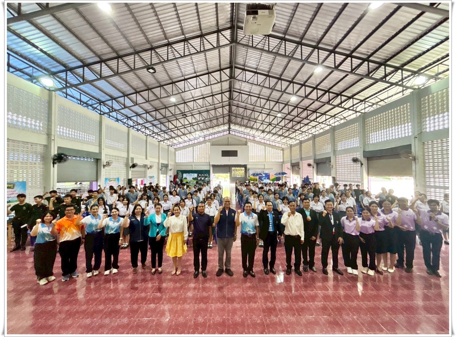 บรมเชิงปฏิบัติการเพื่อลดอุบัติเหตุทางถนนในกลุ่มเด็กและเยาวชนจังหวัดเลย “ทักษะคิดการเอาชีวิตรอดภัยบนท้องถนน วัคซีนจราจร (Train the trainer)”